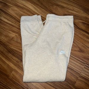 Nike joggers/sweatpants